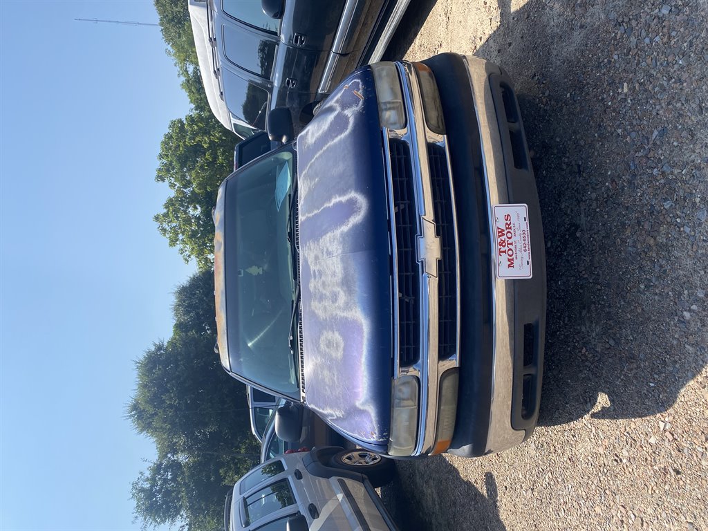 2003 Chevrolet Tahoe LS