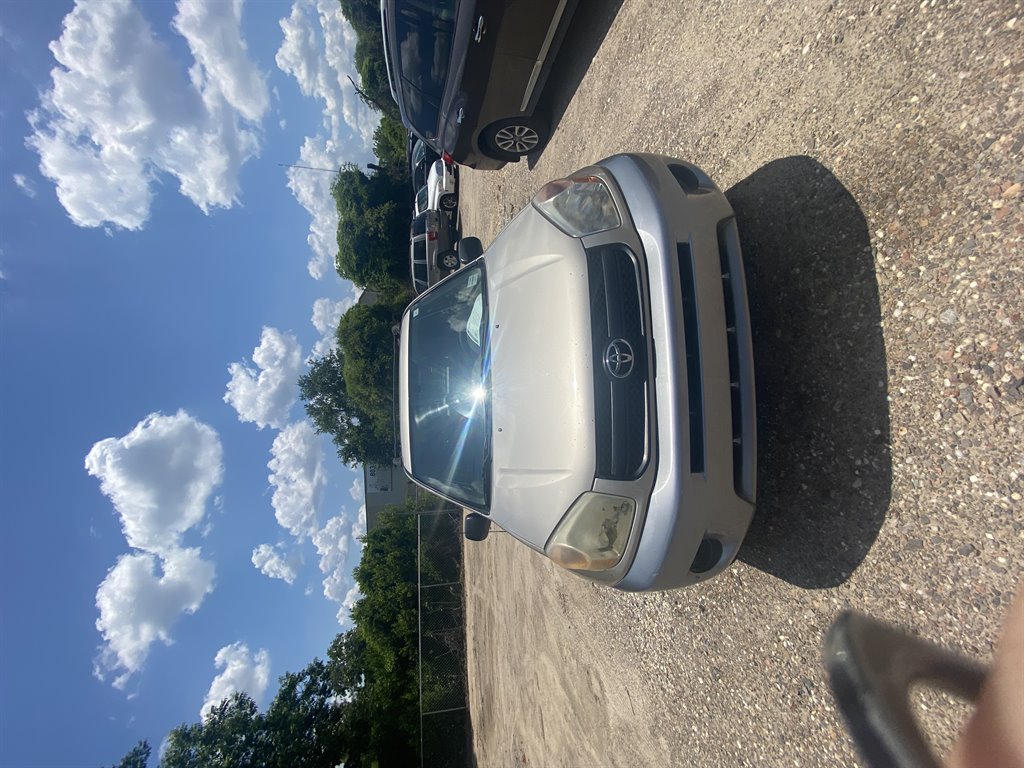 2004 Toyota RAV4 Base